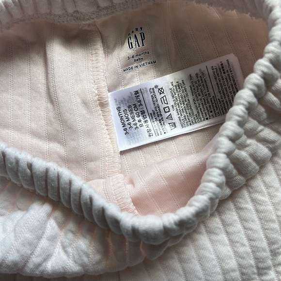 Baby GAP quilted hoodie and pant set - Picture 3 of 3